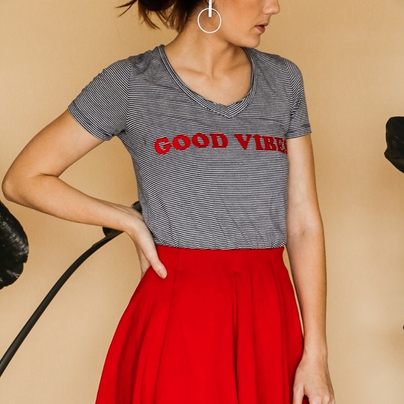 Well Worn Tops - CLOSET CLEAROUT 🍁 Good Vibes Stripped Graphic Tee